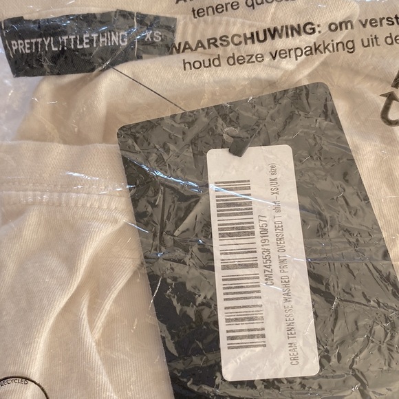 PrettyLittle Thing Cream Tennessee Washed Print Oversized T Shirt, Size XS, NWT - Picture 7 of 8